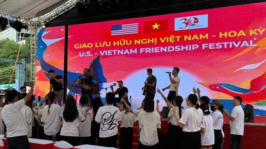 Vietnam-US Friendship Festival spreads message of peace and cooperation